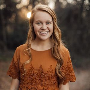 Meet your Posher, Lana